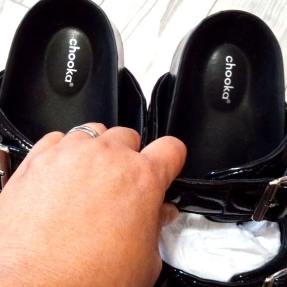 (S-3604)  Chooka Double Buckle Sandal Sz 6 - Picture 10 of 11